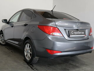 2015 Hyundai Solaris I Рестайлинг, серый, 719000 рублей, вид 4