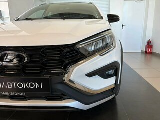 2026 Lada (ВАЗ) Vesta SW Cross I Рестайлинг (NG), белый, 2251000 рублей, вид 3