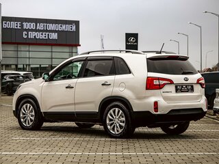 2019 Kia Sorento II Рестайлинг, белый, 2025000 рублей, вид 4