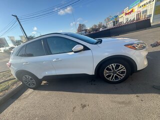 2021 Ford Escape IV, белый, 1850000 рублей, вид 3