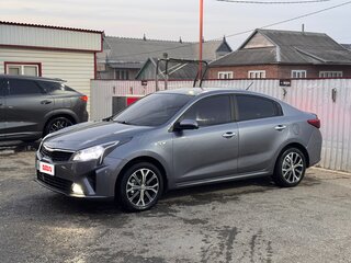 2020 Kia Rio IV Рестайлинг, серый, 920000 рублей, вид 2