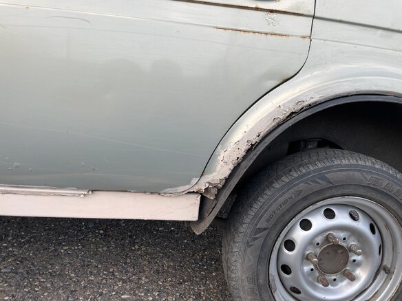 2000 Lada (ВАЗ) 2131 (4x4) I, серебристый, 180000 рублей - вид 14