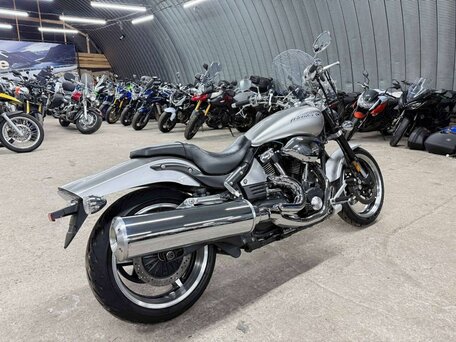2003 Yamaha XV 1700 Warrior, серый, 720000 рублей, вид 1