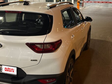 2019 Kia Stonic I, белый, 1225000 рублей, вид 5