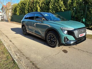 2022 Audi Q5 e-tron 40, зелёный, 4600000 рублей, вид 1