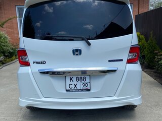 2015 Honda Freed I Рестайлинг 2, белый, 1400000 рублей, вид 3