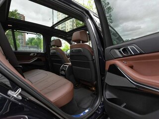 2026 BMW X5 40i IV (G05/G18) Рестайлинг, чёрный, 15630000 рублей, вид 4
