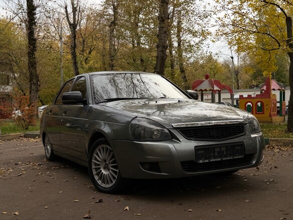 2007 Lada (ВАЗ) Priora I, серый, 180000 рублей