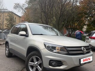2013 Volkswagen Tiguan I Рестайлинг, серебристый, 1108000 рублей, вид 1
