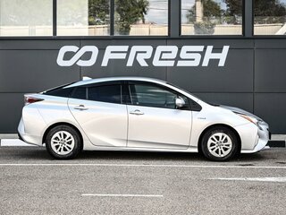 2017 Toyota Prius IV (XW50), серый, 1679000 рублей, вид 5