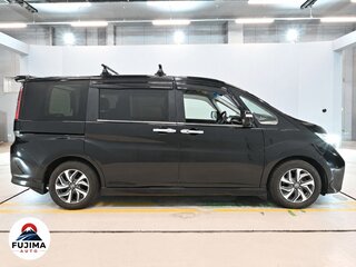 2017 Honda Stepwgn Spada V, чёрный, 1650000 рублей, вид 3