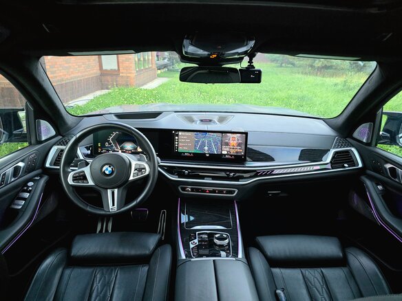2022 BMW X7 M60i I (G07) Рестайлинг, серый, 15800000 рублей - вид 9