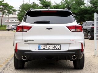 2021 Chevrolet TrailBlazer III, белый, 1650000 рублей, вид 4