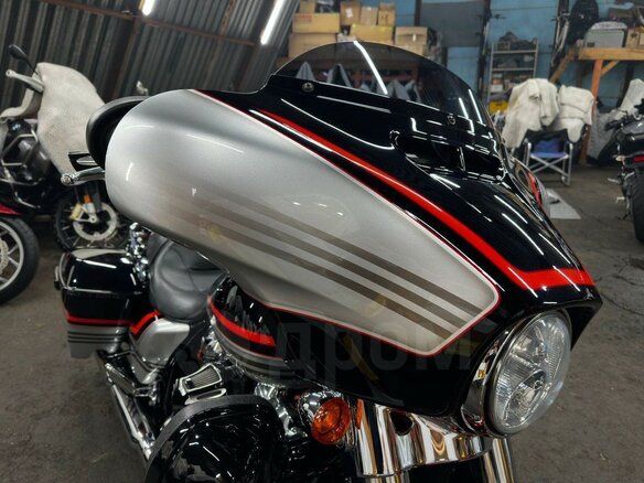 2018 Harley-Davidson Street Glide, серебристый, 1740000 рублей - вид 11