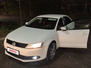 2013 Volkswagen Jetta VI, белый, 750000 рублей, вид 1