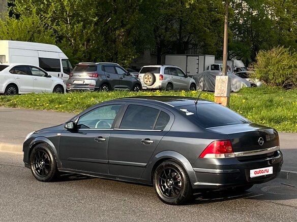 2008 Opel Astra H Рестайлинг, серый, 360000 рублей - вид 3