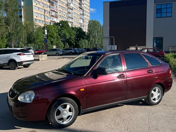 2008 Lada (ВАЗ) Priora I, красный, 310000 рублей - вид 2