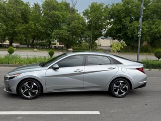 2021 Hyundai Elantra VII (CN7), серебристый, 1980000 рублей, вид 5