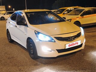2016 Hyundai Solaris I Рестайлинг, белый, 430000 рублей, вид 3