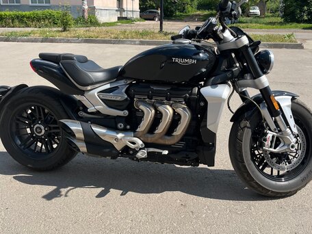 2020 Triumph Rocket 3, чёрный, 1600000 рублей, вид 4