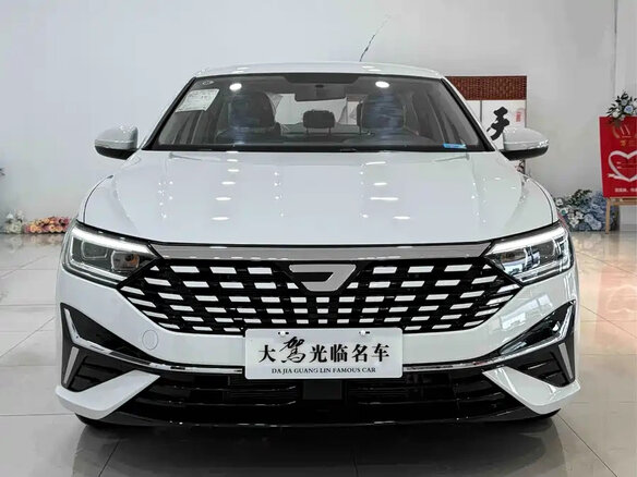 2025 Jetta VA7, белый, 1500000 рублей - вид 1