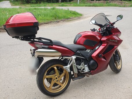 2011 Honda VFR 800, пурпурный, 500000 рублей, вид 4