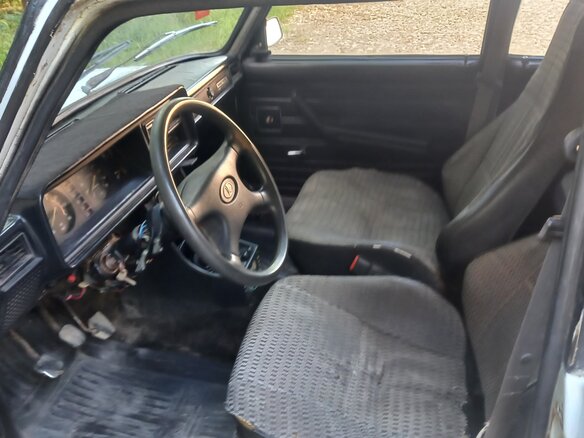 2002 Lada (ВАЗ) 2104 4-speed, белый - вид 6