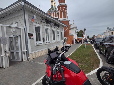 2025 Ducati Multistrada V4, красный, 2650000 рублей, вид 4