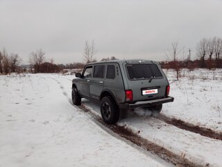 2013 Lada (ВАЗ) 2131 (4x4) 213105 I, серый, 300000 рублей, вид 3