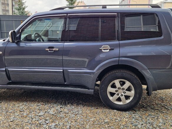 2005 Mitsubishi Pajero III Рестайлинг, серый, 1300000 рублей - вид 7