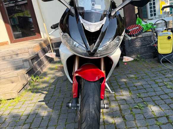 2014 Triumph Daytona 675, красный, 899000 рублей - вид 26