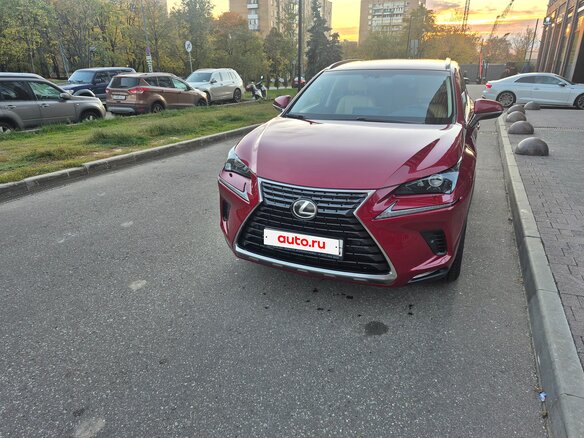 2017 Lexus NX 200 I Рестайлинг, красный, 2800000 рублей - вид 5