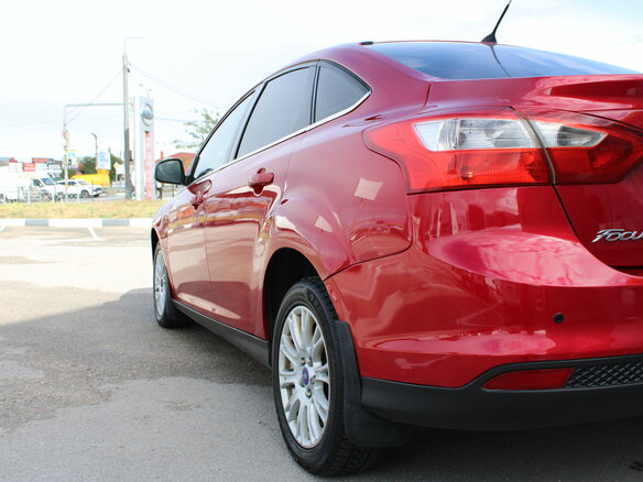 2012 Ford Focus III, красный - вид 28