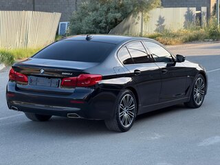 2017 BMW 5 серии 520d VII (G30/G31/G38), чёрный, 2500000 рублей, вид 5