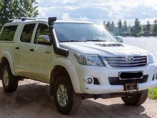 2013 Toyota Hilux VII Рестайлинг, белый, 2510000 рублей, вид 4