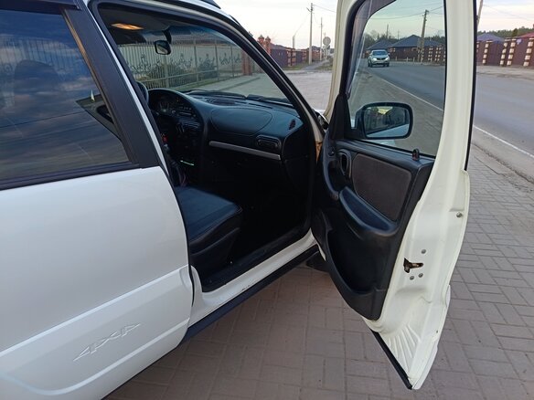 2013 Chevrolet Niva I Рестайлинг, белый, 600000 рублей - вид 11