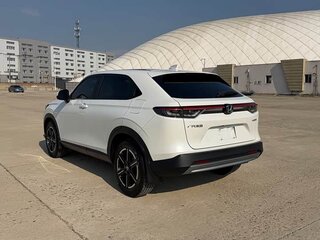 2023 Honda Vezel II, белый, 1668000 рублей, вид 5