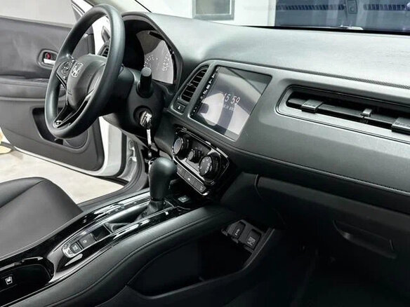 2022 Honda Vezel I Рестайлинг, белый, 1344000 рублей - вид 10