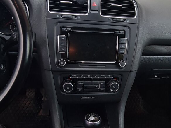 2012 Volkswagen Golf VI, серый, 970000 рублей - вид 4