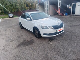 2019 Skoda Octavia III (A7) Рестайлинг, белый, 1050000 рублей, вид 3