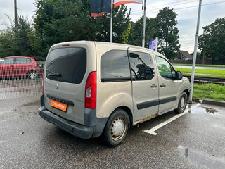 2010 Peugeot Partner II, бежевый, 189000 рублей, вид 3