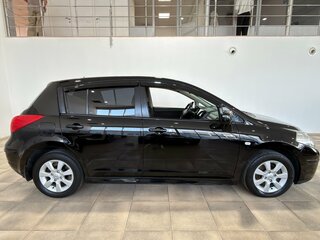 2011 Nissan Tiida I Рестайлинг, чёрный, 800000 рублей, вид 5