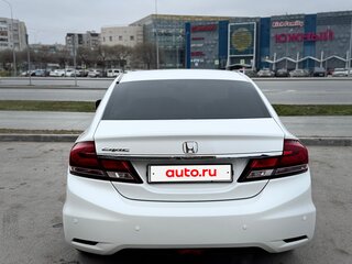 2013 Honda Civic IX Рестайлинг, белый, 1500000 рублей, вид 4