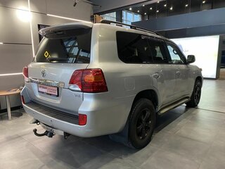 2008 Toyota Land Cruiser 200 Series, серебристый, 1959000 рублей, вид 4