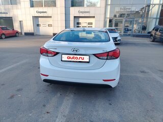 2014 Hyundai Elantra V (MD) Рестайлинг, белый, 1150000 рублей, вид 5