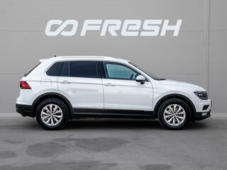 2017 Volkswagen Tiguan II, белый, 2590000 рублей, вид 5