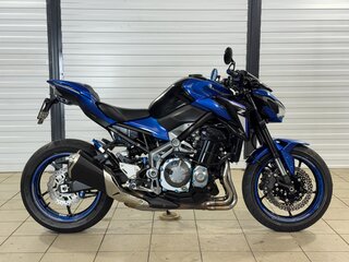 2018 Kawasaki Z 900, синий, 795000 рублей, вид 3