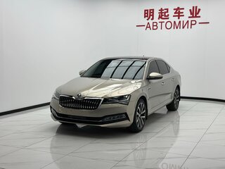 2023 Skoda Superb III Рестайлинг, бежевый, 2247000 рублей, вид 3