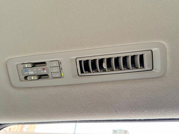 2010 Toyota Noah II (R70), серый - вид 15