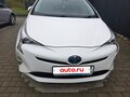 2017 Toyota Prius IV (XW50), белый - вид 3